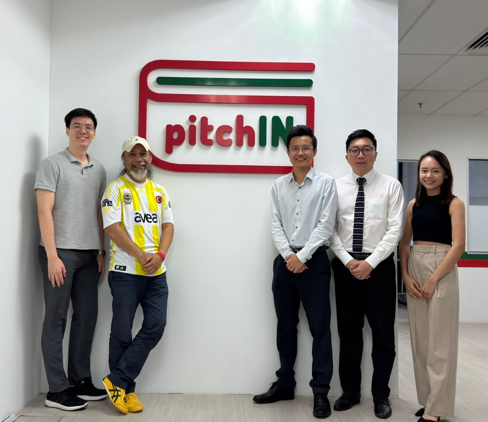 From left: Lai Kai Bin, head of Equity Crowdfunding, pitchIN, Sam Shafie, CEO and co-founder, pitchIN, Christopher Wong Zhi Yi, director and founding partner, Spartan Ives Capital, Marcus Tan Kian Han, director and founding partner, Spartan Ives Capital and Linx Yap Ling Sze, associate, Spartan Ives Capital